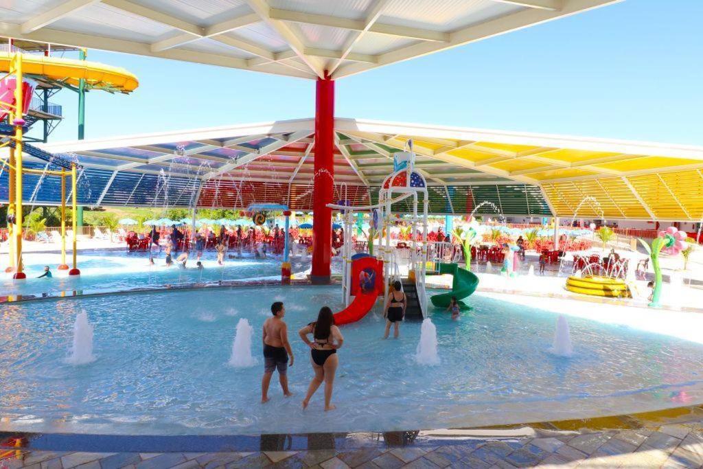 Spazzio Diroma Com Acesso Ao Acqua Park - Temporada Cn Adriele Калдас Новас Екстериор снимка
